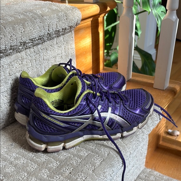 ASICS Women's Gel Kayano 19 (size 8) - Picture 1 of 4